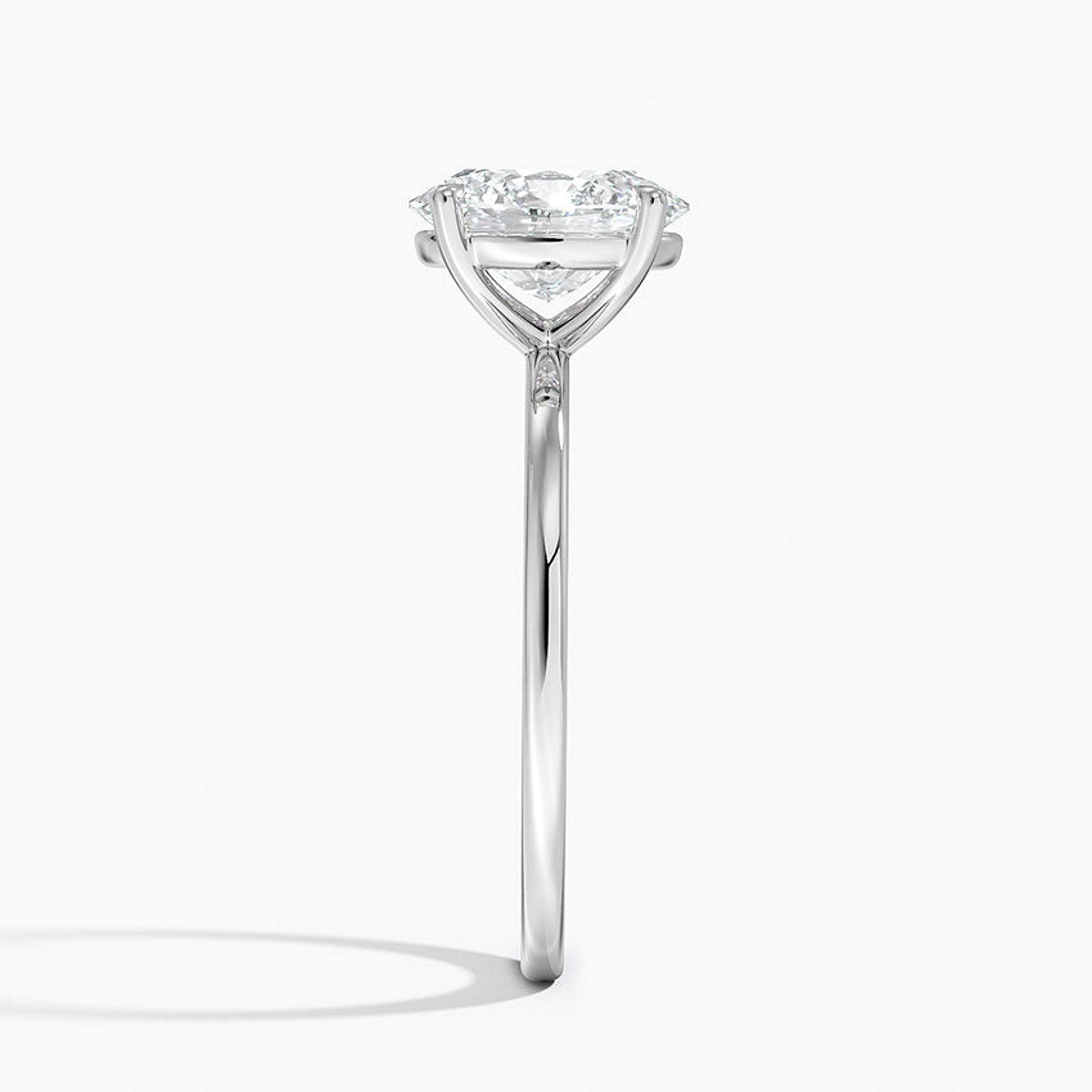 Mira Oval